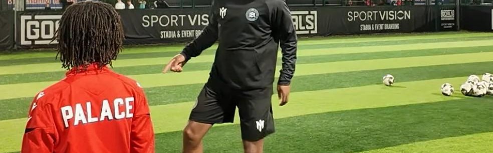 英雄联盟-太阳报：被弃用仍十分忙碌，斯特林身兼数职发展RS7足球学院