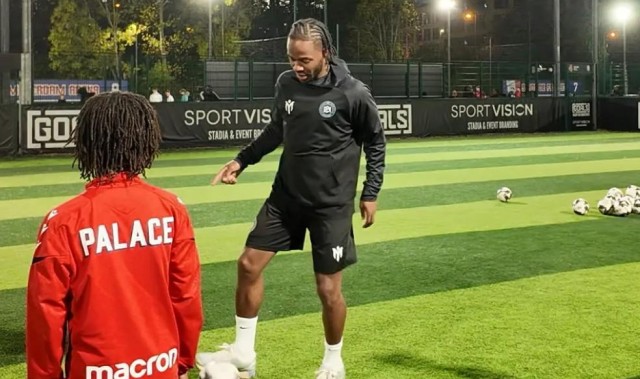 英雄联盟-太阳报：被弃用仍十分忙碌，斯特林身兼数职发展RS7足球学院