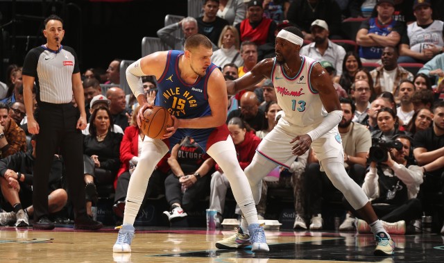 英雄联盟-Skip：东契奇&amp;库里等人拿83分我都接受 但场均18分的阿德巴约不行