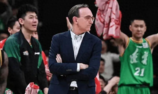 英雄联盟-CBA第一阶段最终排名：上海第1广厦第2，山东坐6望4，辽宁掉第11